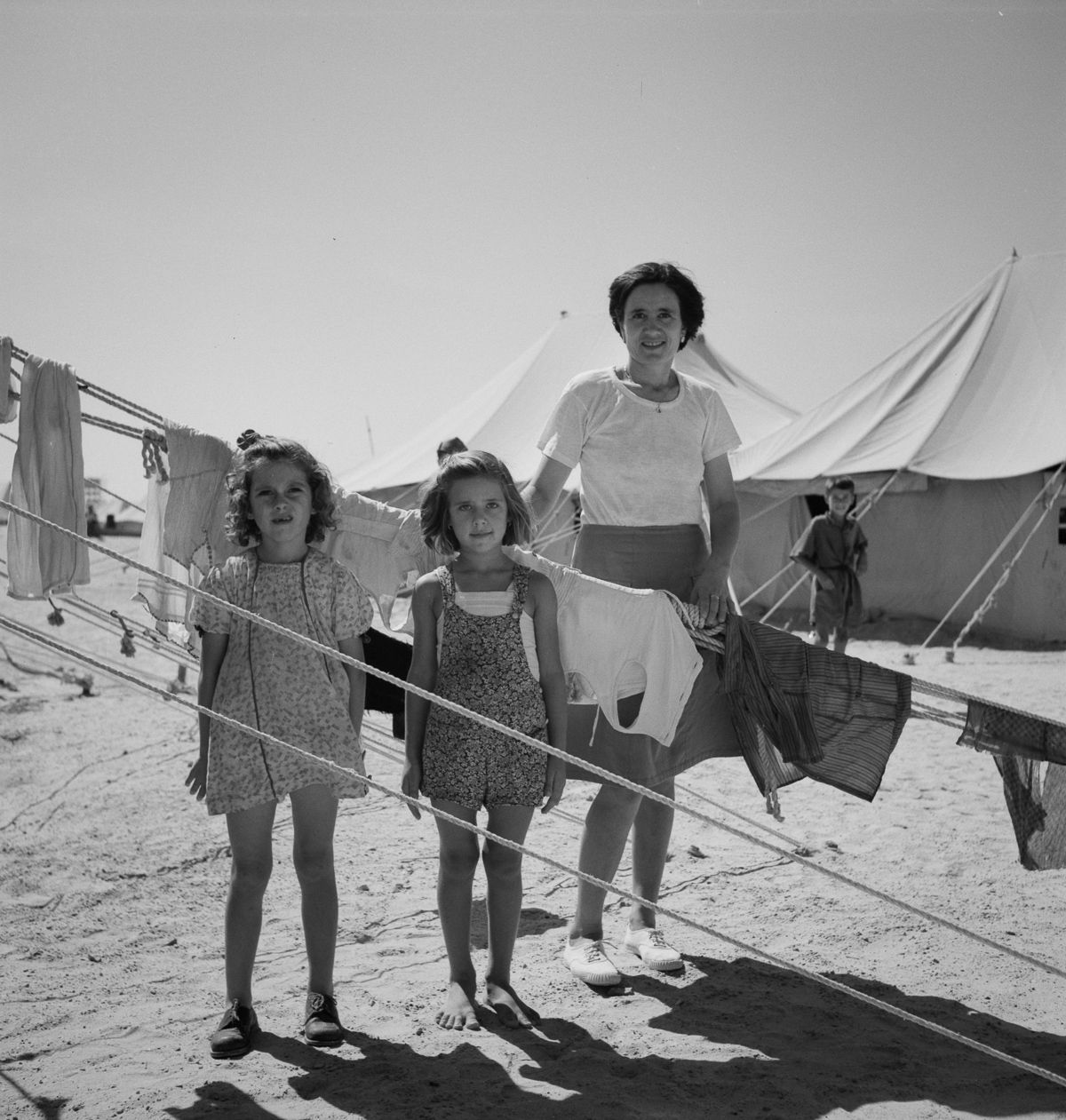 Фотографии европейских беженцев, спасавшихся во Вторую мировую войну на Ближнем Востоке от Суэца до Алеппо   8