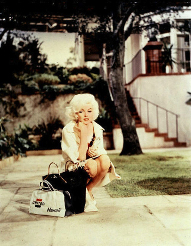 «Что-то должно случиться»: снимки Мэрилин Монро из последнего незаконченного фильма 25