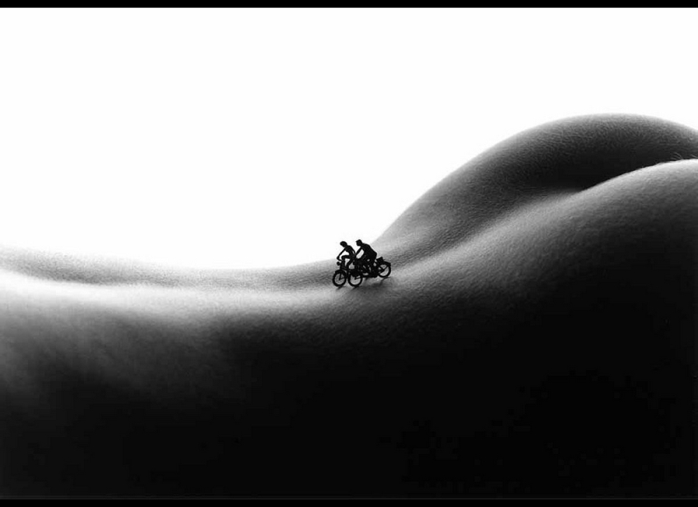 Фотограф Аллан Тегер превращает обнажённые тела в дивные пейзажи 23