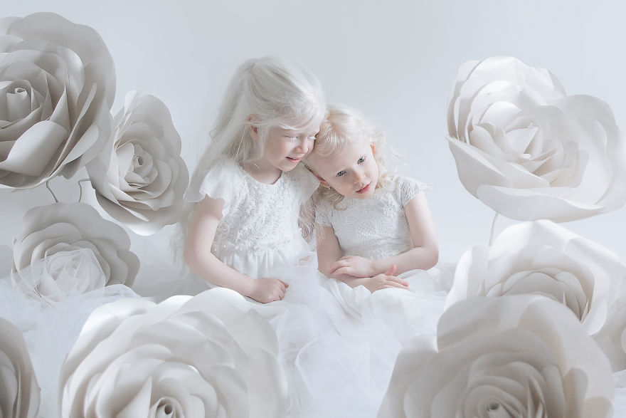«Фарфоровая красота»: фотопроект о неземной привлекательности людей-альбиносов 1