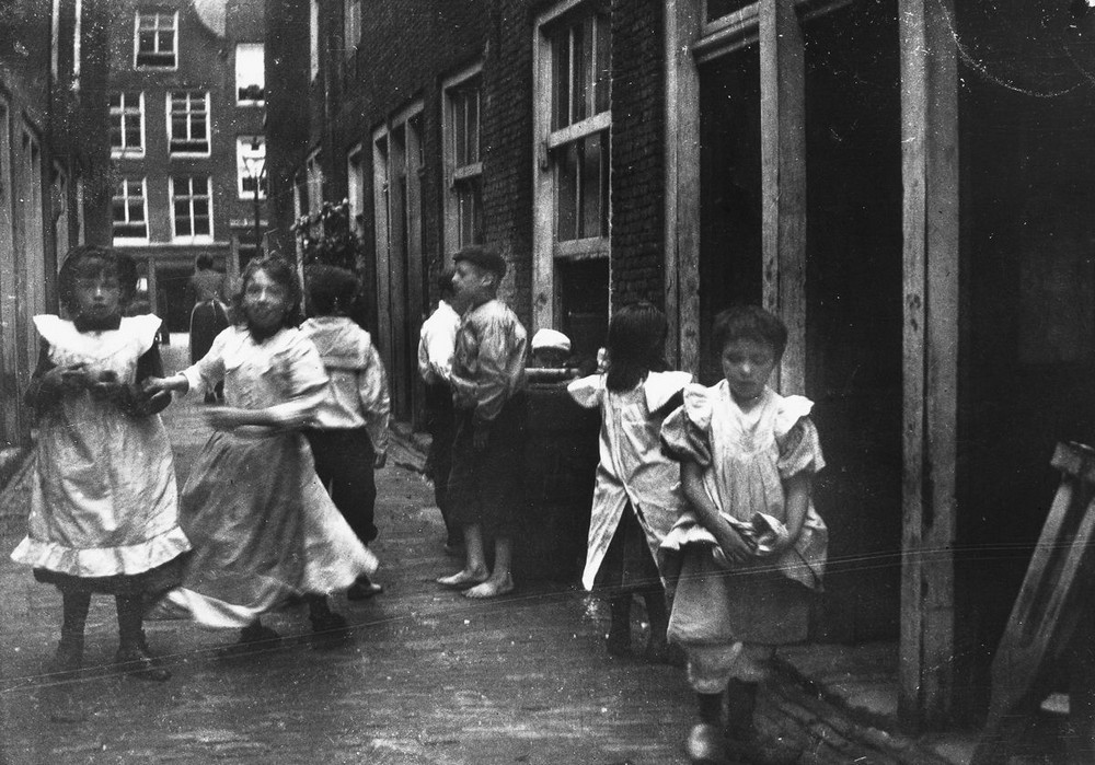 Улицы Амстердама 1890-1910 годов глазами «чёрного» импрессиониста Брейтнера 2