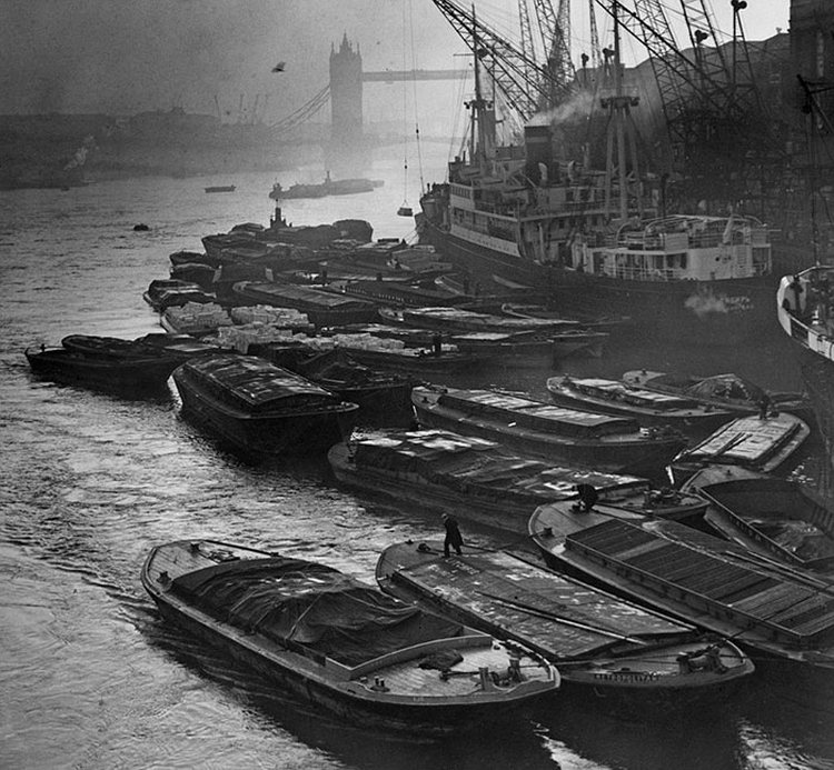 Фотографии загадочного туманного Лондона в начале 20-го века 111