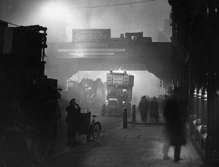 Фотографии загадочного туманного Лондона в начале 20-го века 17