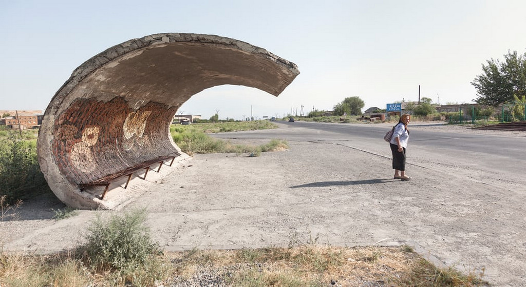 Советские автобусные остановки в фотографиях Кристофера Хервига 18