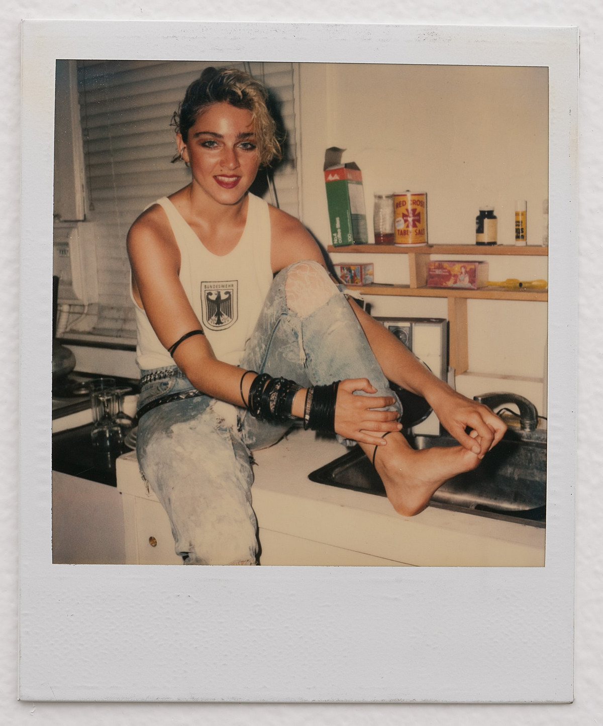 Мадонна на пороге славы в полароидных фотографиях 1983 года Ричарда Кормана 21