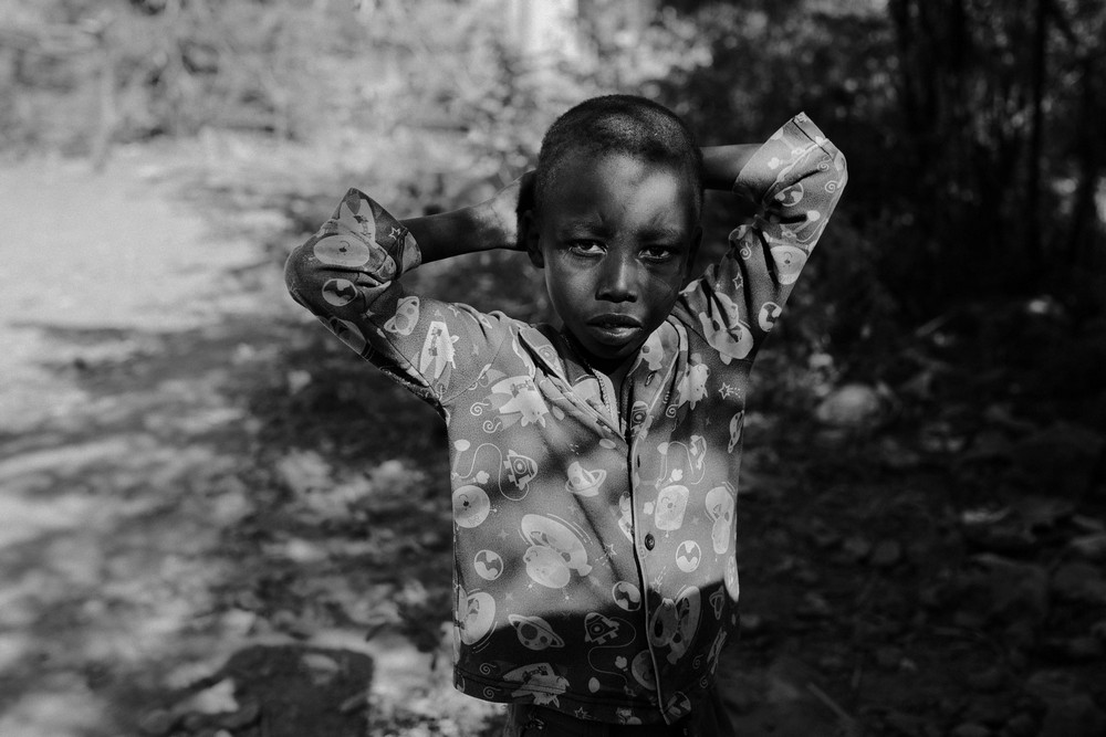 Победители конкурса детской чёрно-белой фотографии B&W Child Photo Competition 2017 25