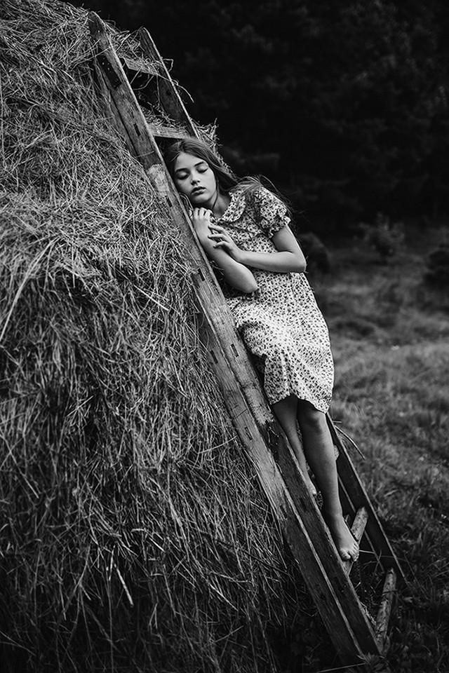 Победители конкурса детской чёрно-белой фотографии B&W Child Photo Competition 2017 27
