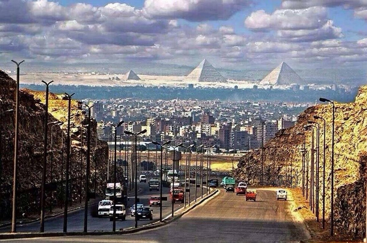 Piramidy iz Kaira