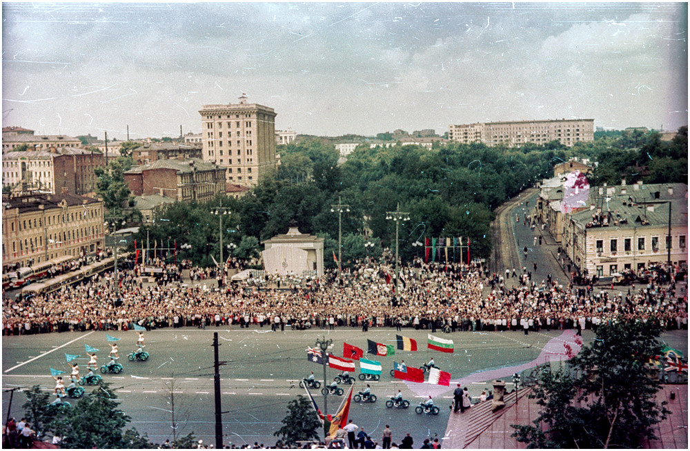 festival molodezhi studentov Moskva 1957.jpg 18