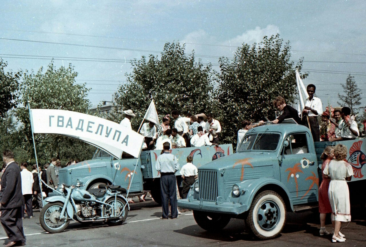 festival molodezhi studentov Moskva 1957.jpg 3
