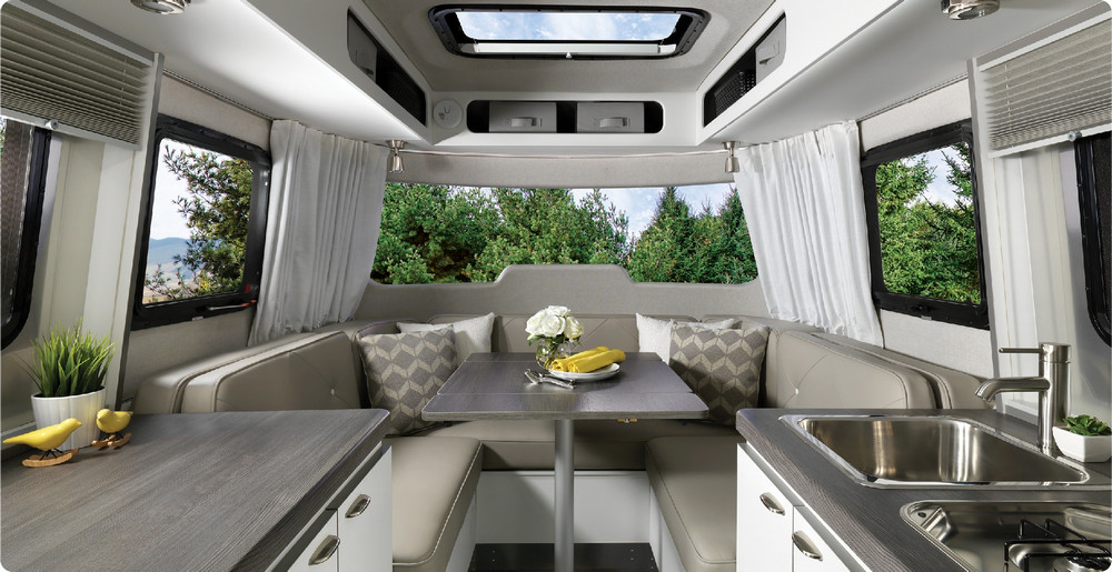 Nest от Airstream – туристический трейлер для спонтанных путешествий с комфортом  2