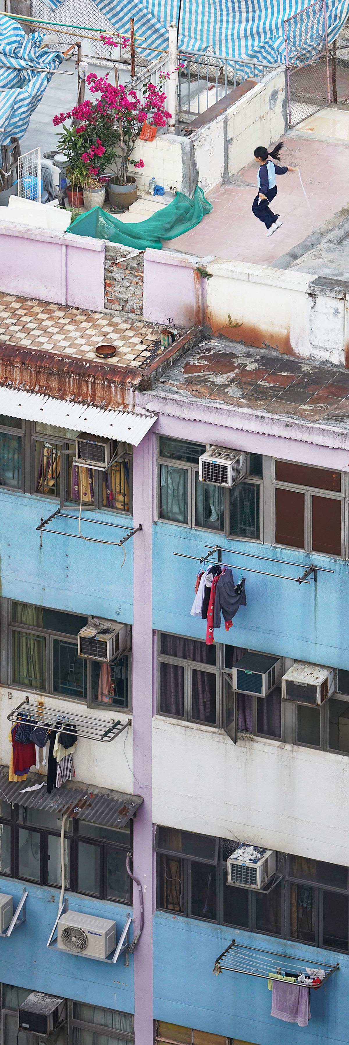 Бетонные истории: свой мир на крышах Гонконга. Фотограф Ромен Жаке-Лагрез 3