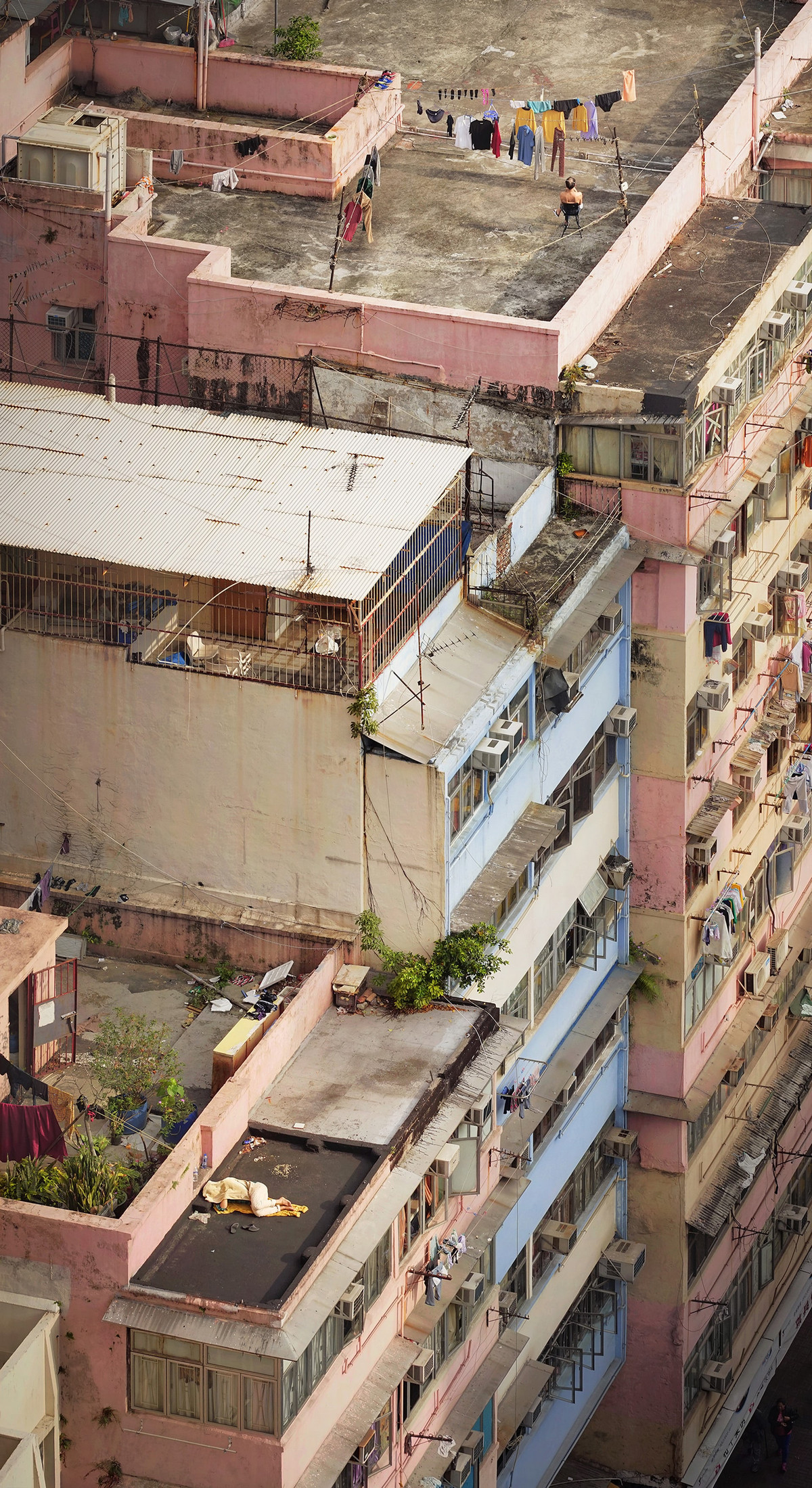 Бетонные истории: свой мир на крышах Гонконга. Фотограф Ромен Жаке-Лагрез 7