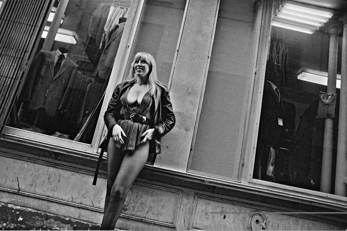 Труженицы секс-индустрии с улицы Сен-Дени. Фотограф Массимо Сормонта 29