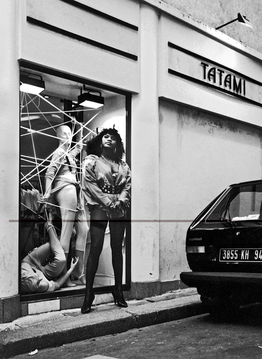 Труженицы секс-индустрии с улицы Сен-Дени. Фотограф Массимо Сормонта 51
