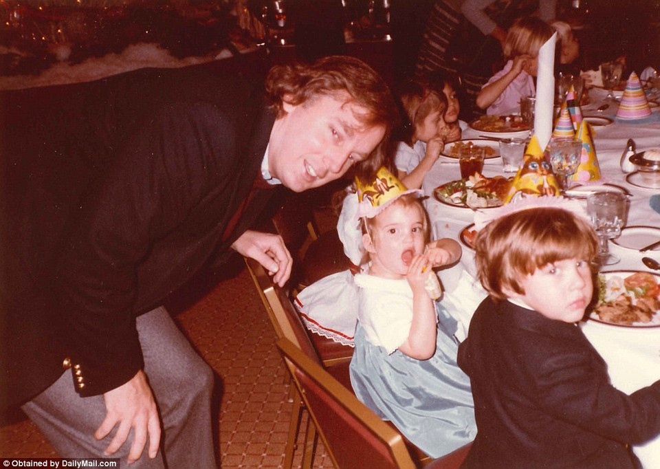 Семейные фотографии Дональда Трампа, найденные в комиссионном магазине  10