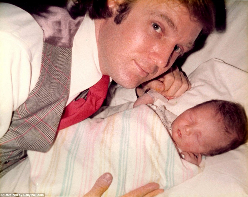 Семейные фотографии Дональда Трампа, найденные в комиссионном магазине  2