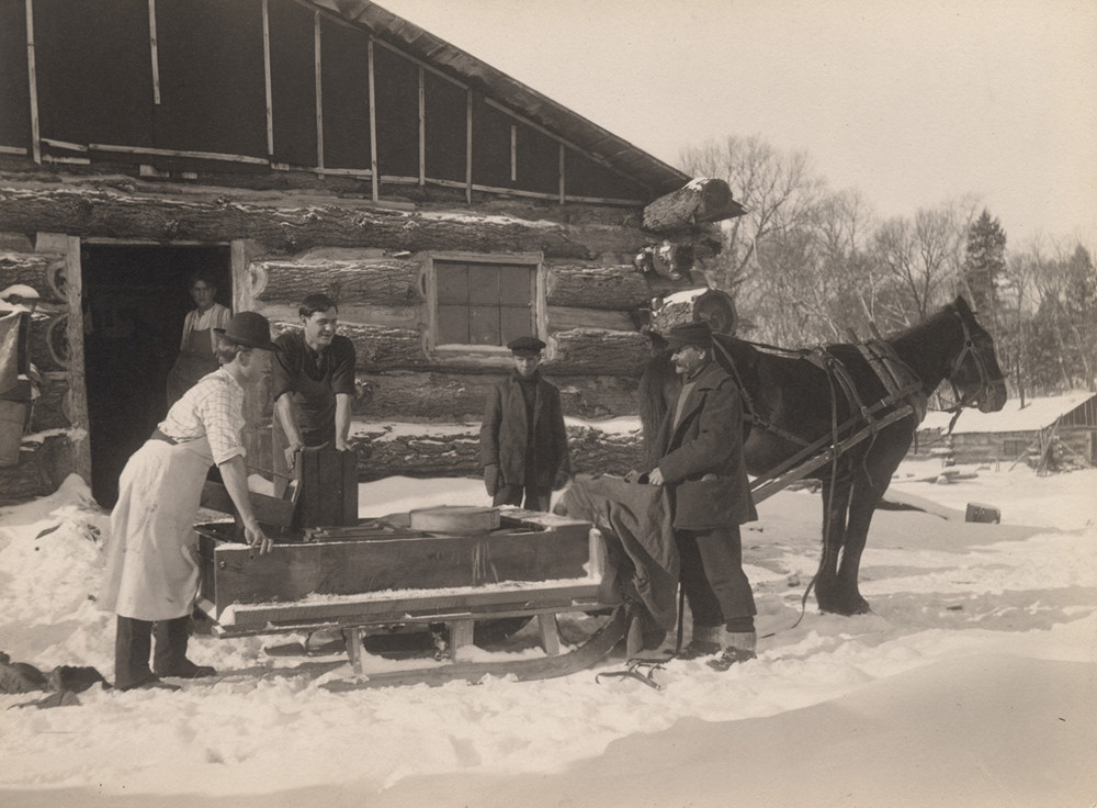 Канадцы на работе и досуге в фотографиях Рубена Р. Саллоуса в конце 19-го и начале 20-го века 27
