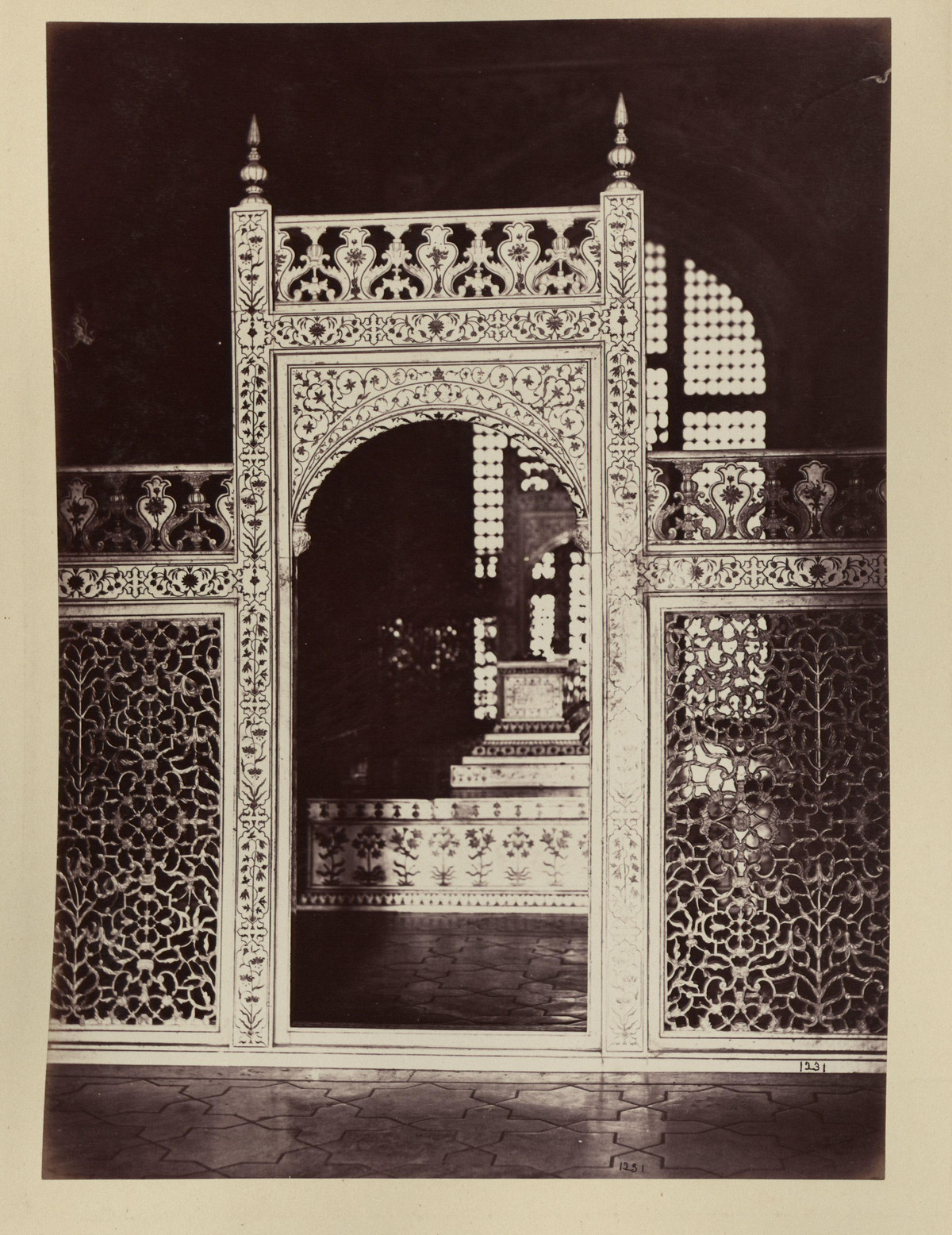 Albom fotografii indiiskoi arhitektury vzgliadov liudei 44