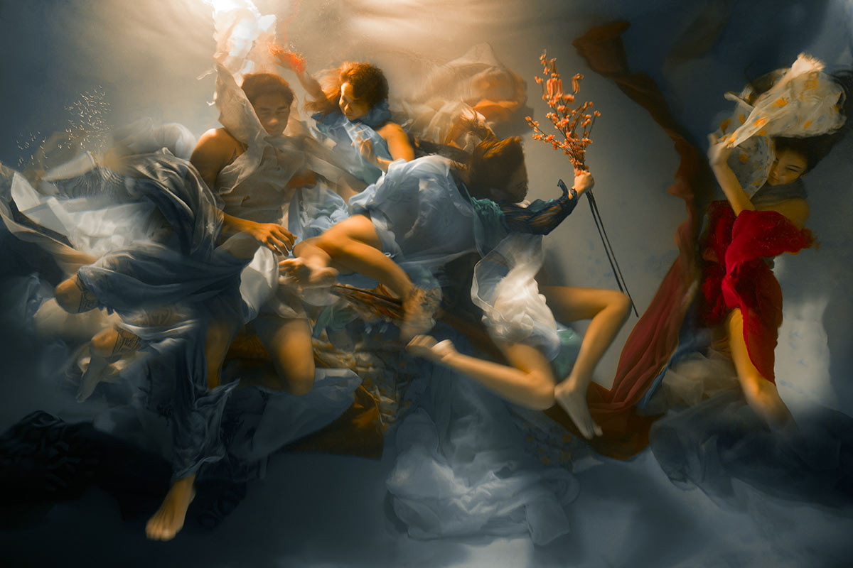 «Музы» – подводные фотографии Кристи Ли Роджерс, напоминающие барочную живопись 1