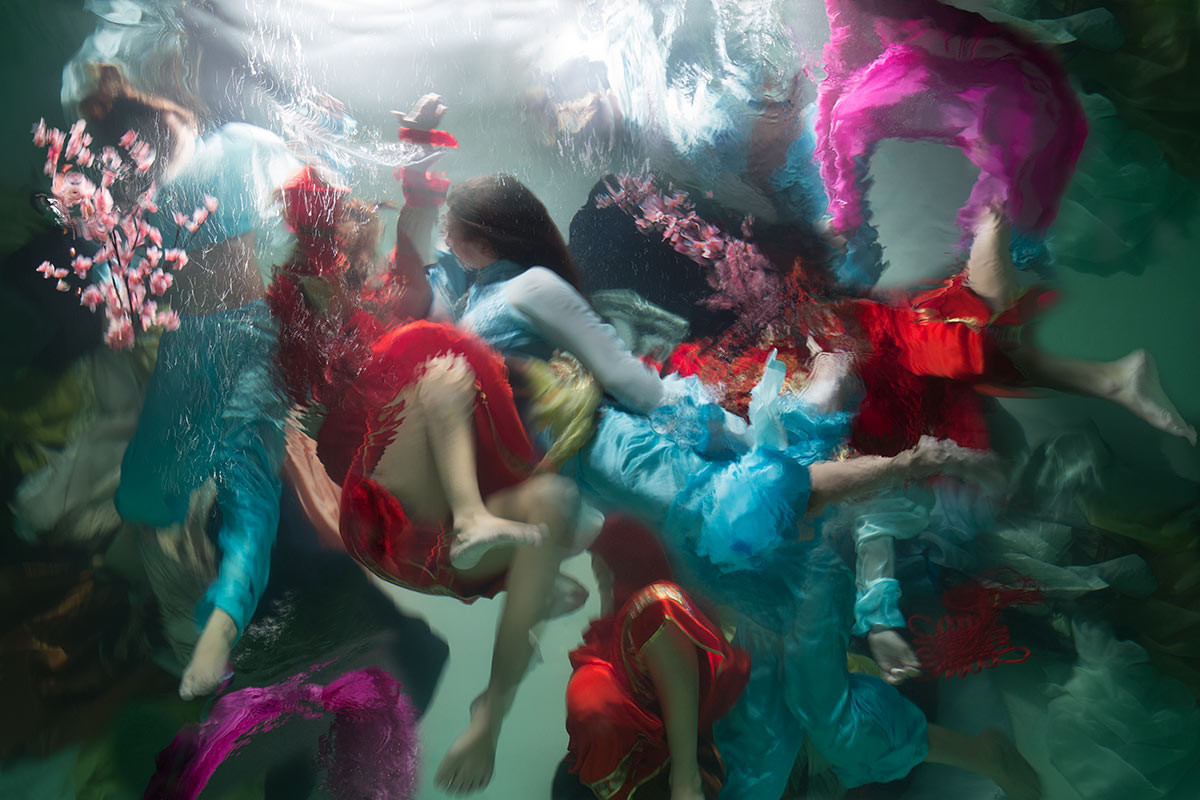 «Музы» – подводные фотографии Кристи Ли Роджерс, напоминающие барочную живопись 6