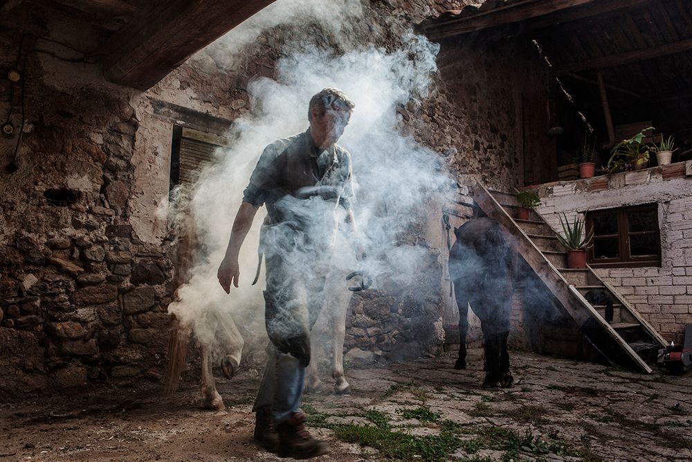 «Школа пастухов» – проект испанского фотографа Джоана Альвадо 6