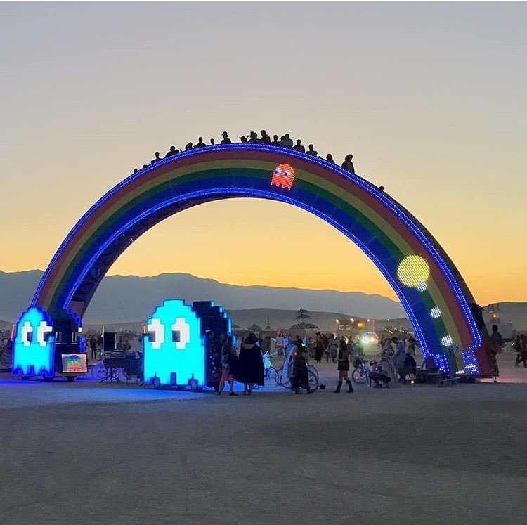 Безудержный креатив в фотографиях с фестиваля Burning Man 2018 24