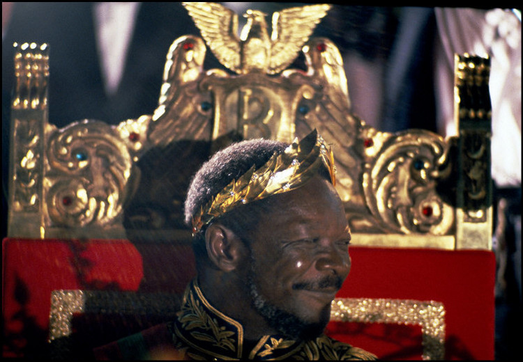 Император Жан Бедель Бокасса: коронация эксцентричного африканского диктатора 25