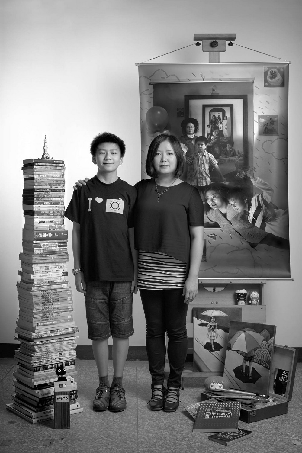 Мама 17 лет делает автопортреты с сыном и каждый последующий снимок на фоне предыдущего 9