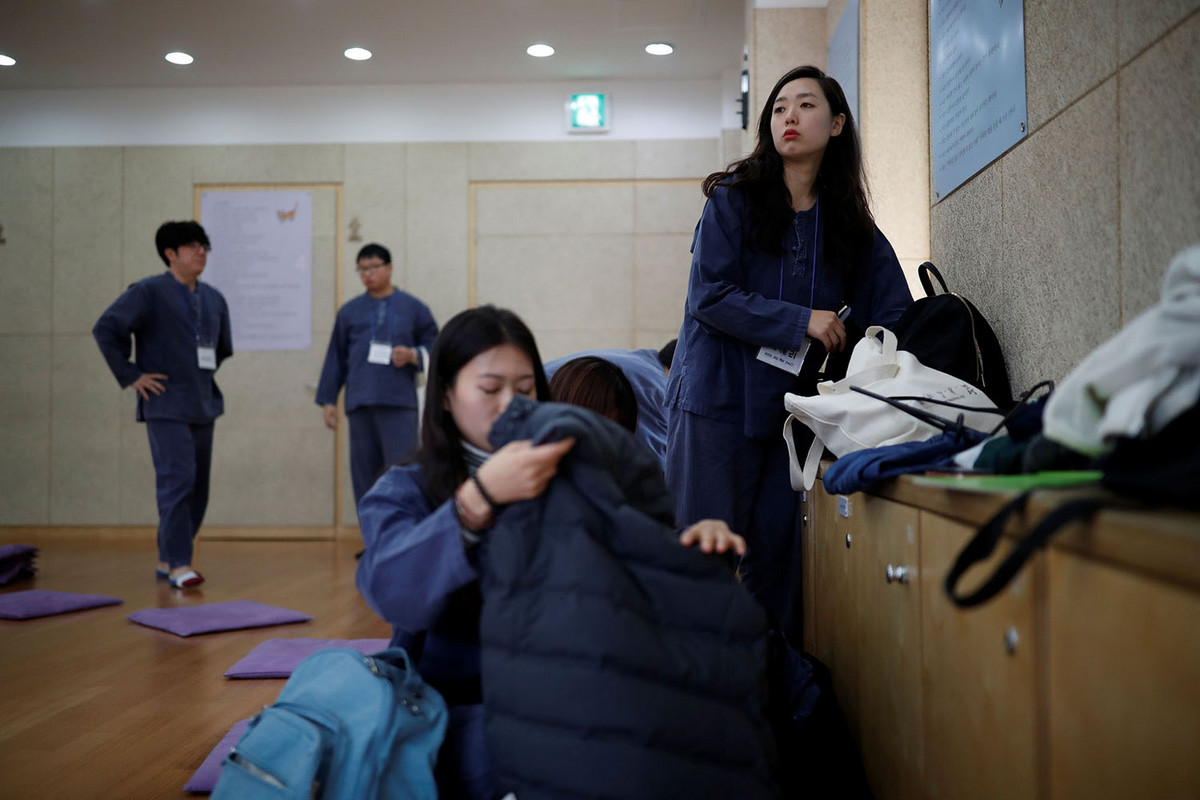 Выходные в тюремной камере: как южнокорейцы сбегают от современной жизни 4