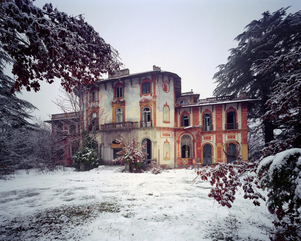 Следы великолепия заброшенных итальянских вилл в фотографиях Томаса Джориона 25