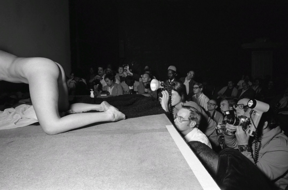 «Мужчины, фотографирующие женщин в 1970-х». Майкл Абрамсон из чикагских стриптиз-клубов  13