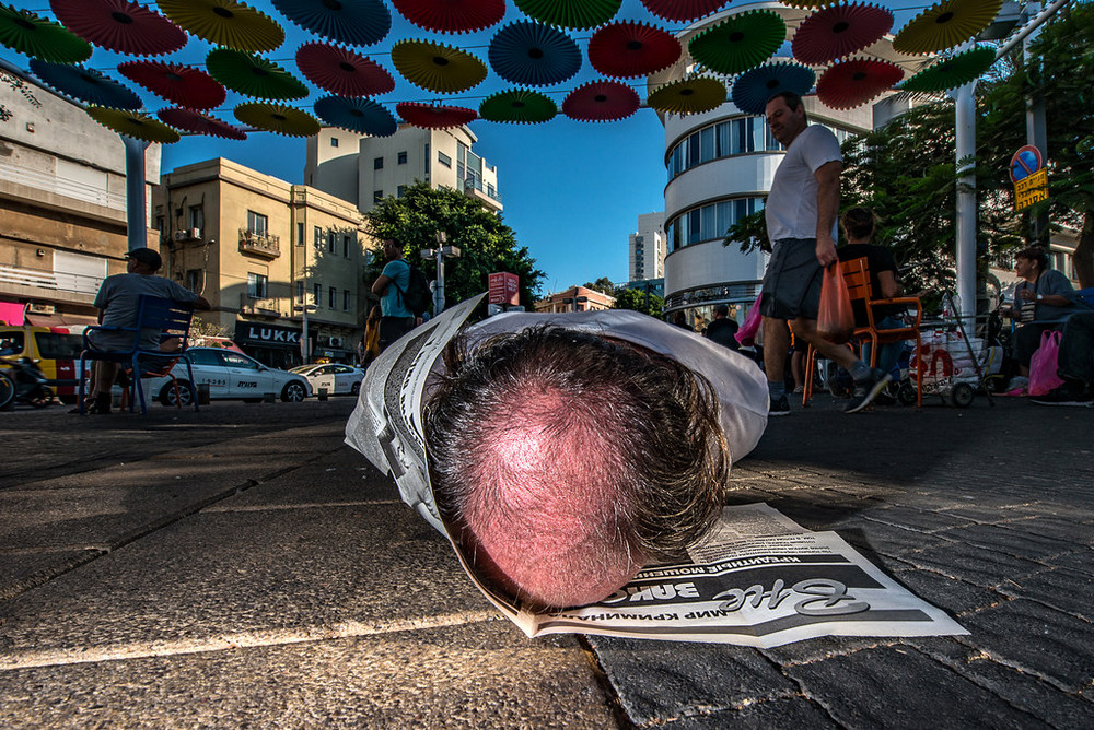На улице в Тель-Авиве. Фотограф Алан Бурла 43