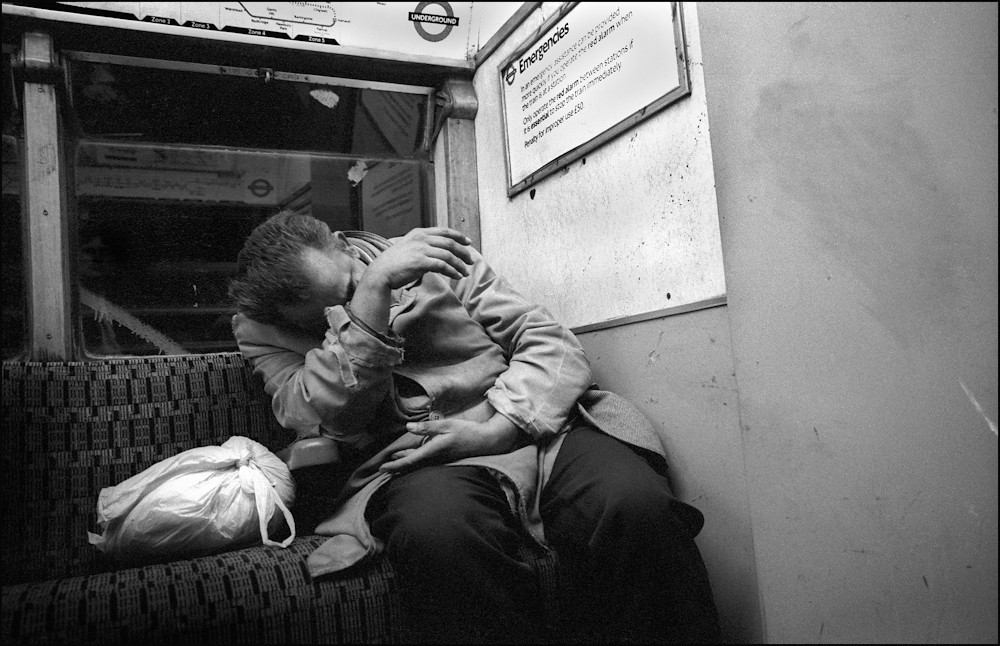 «Вниз по трубе» Пола Бальдесаре. Многообразие пассажиров лондонского метро в 1980-90-е годы 27