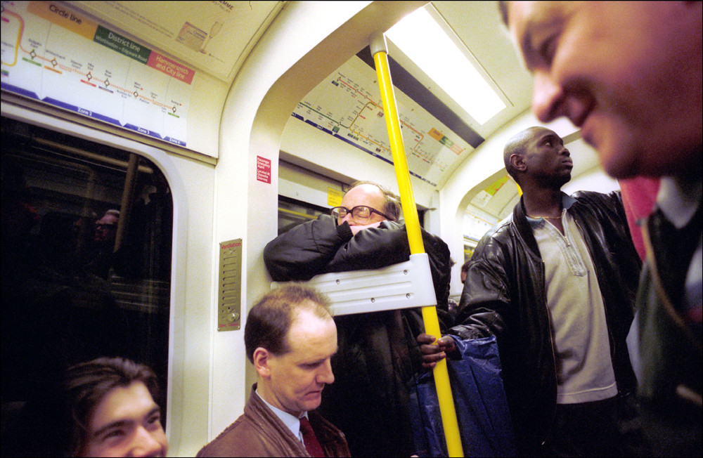 «Вниз по трубе» Пола Бальдесаре. Многообразие пассажиров лондонского метро в 1980-90-е годы 44