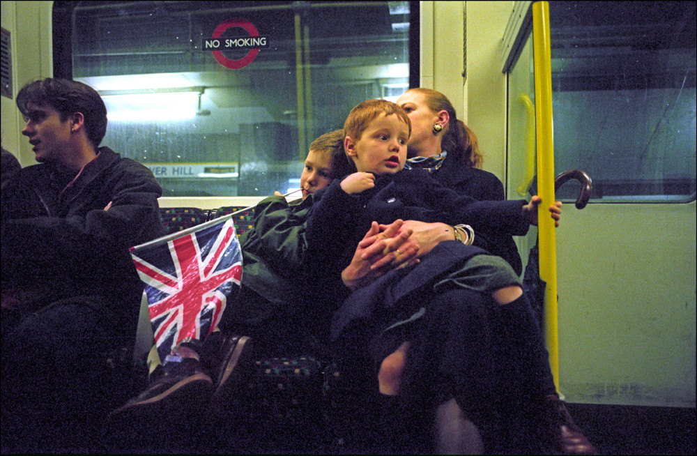 «Вниз по трубе» Пола Бальдесаре. Многообразие пассажиров лондонского метро в 1980-90-е годы 54