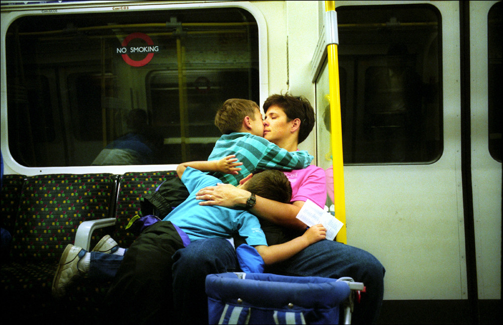 «Вниз по трубе» Пола Бальдесаре. Многообразие пассажиров лондонского метро в 1980-90-е годы 57