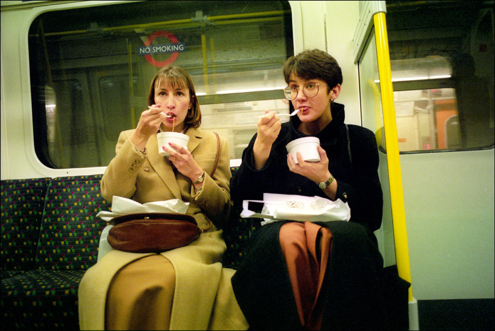 «Вниз по трубе» Пола Бальдесаре. Многообразие пассажиров лондонского метро в 1980-90-е годы 60