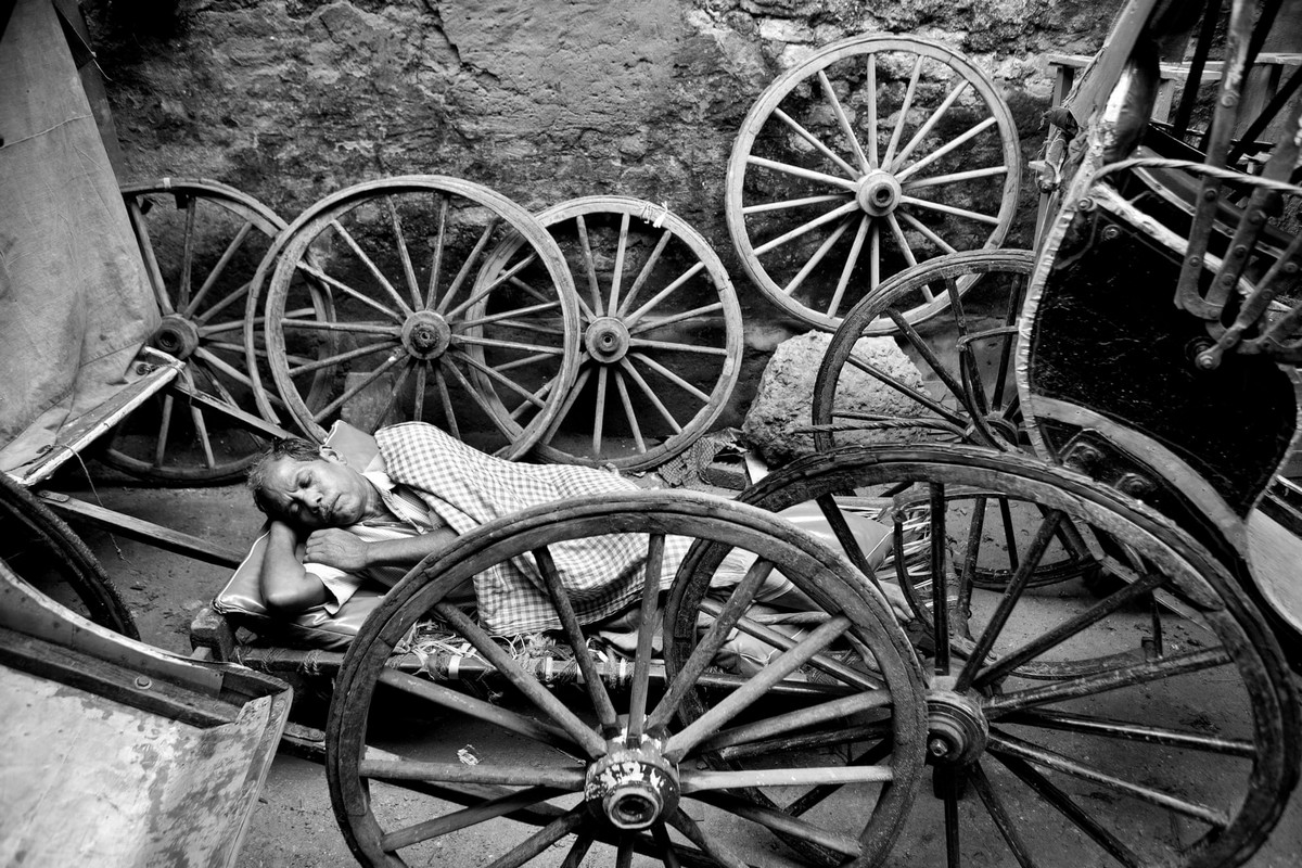 Последние рикши Калькутты в фотопроекте Палани Мохана    16