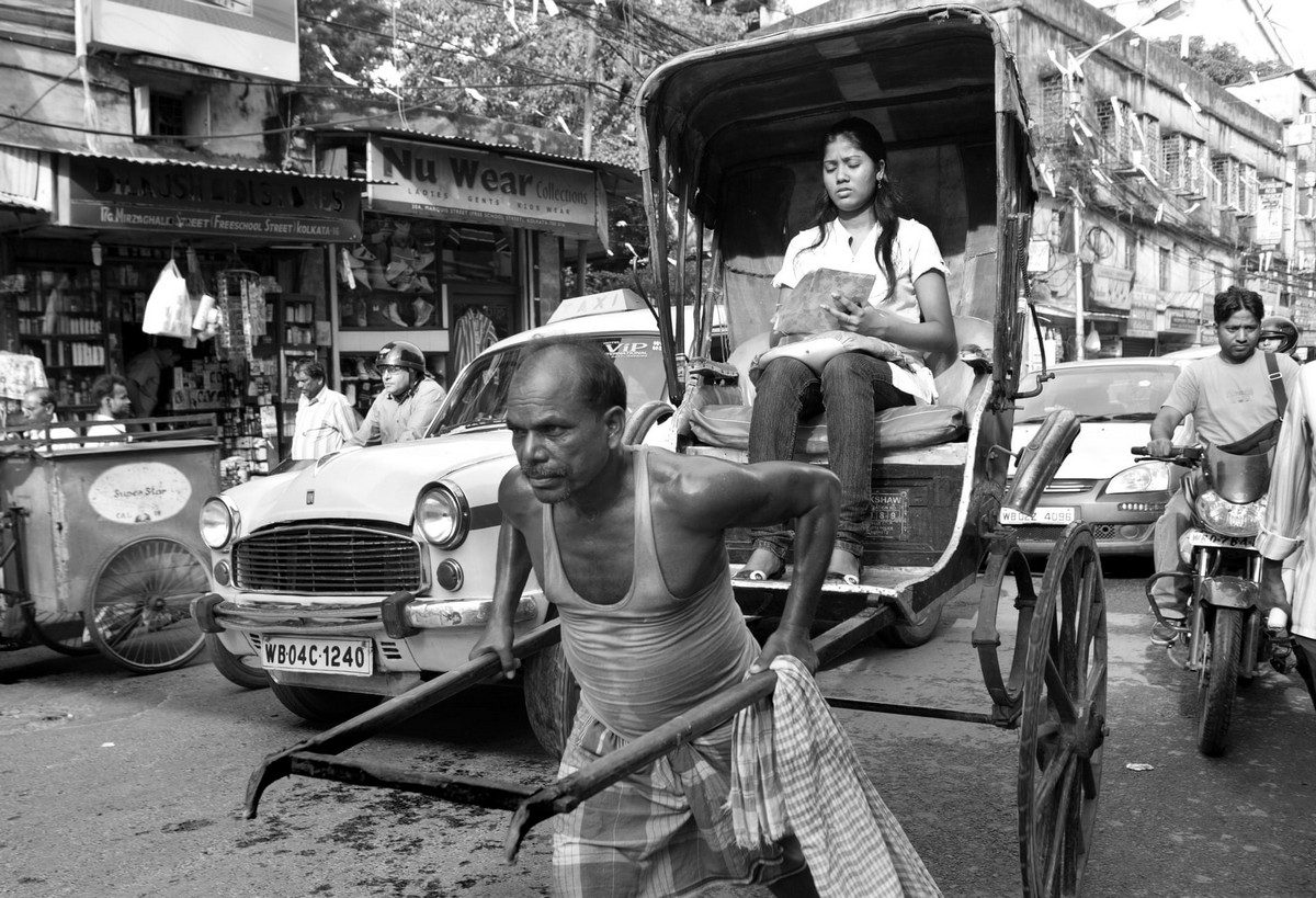 Последние рикши Калькутты в фотопроекте Палани Мохана    9
