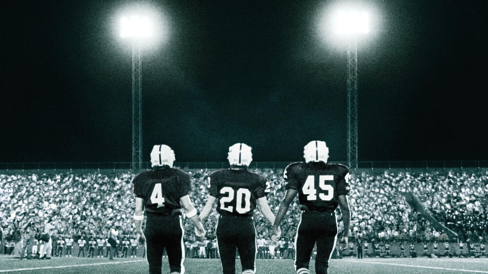 В лучах славы (Friday Night Lights, 2004)